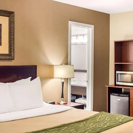 Comfort Inn Halifax Exterior photo